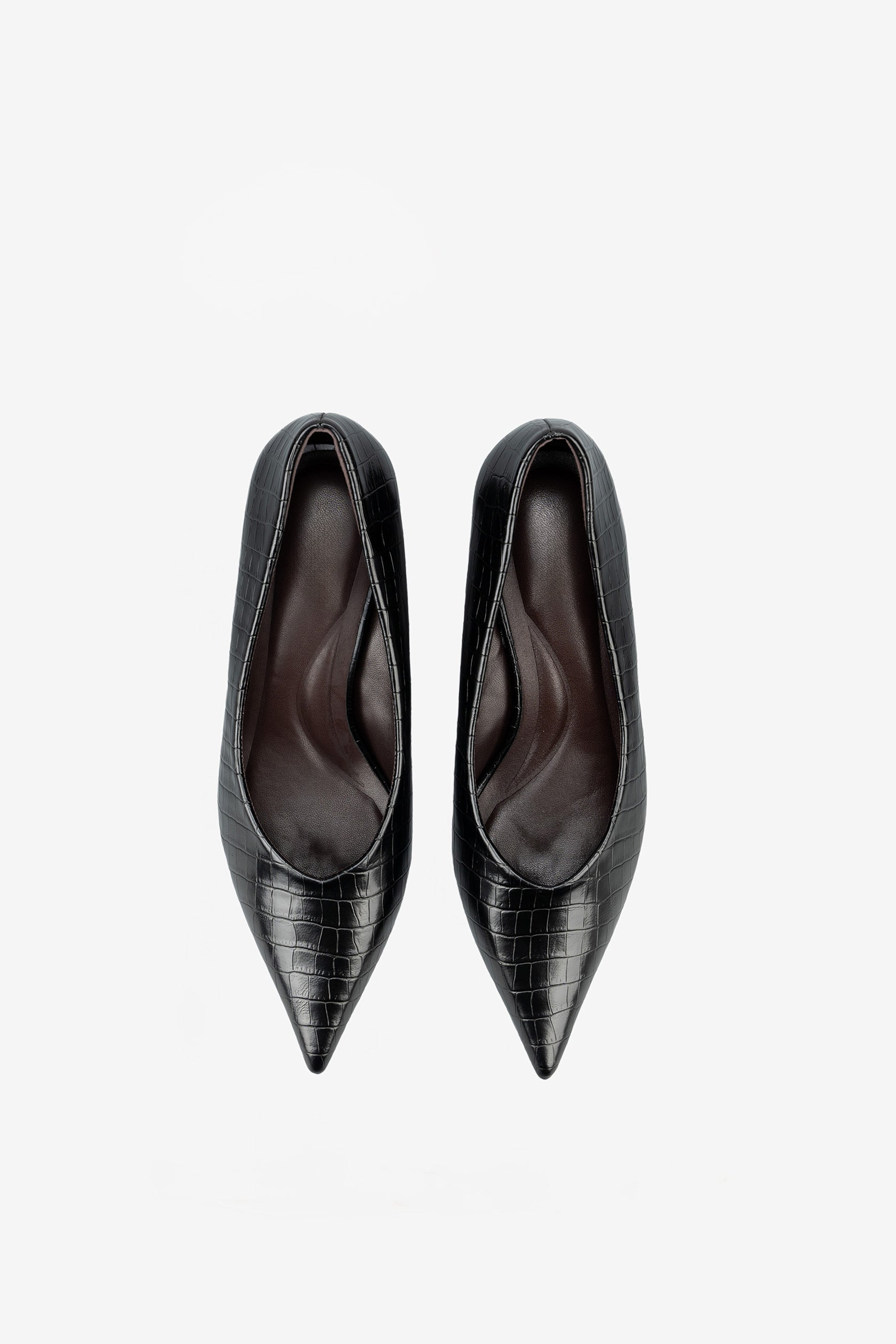 Céleste Pumps in Krokodillederoptik Schwarz