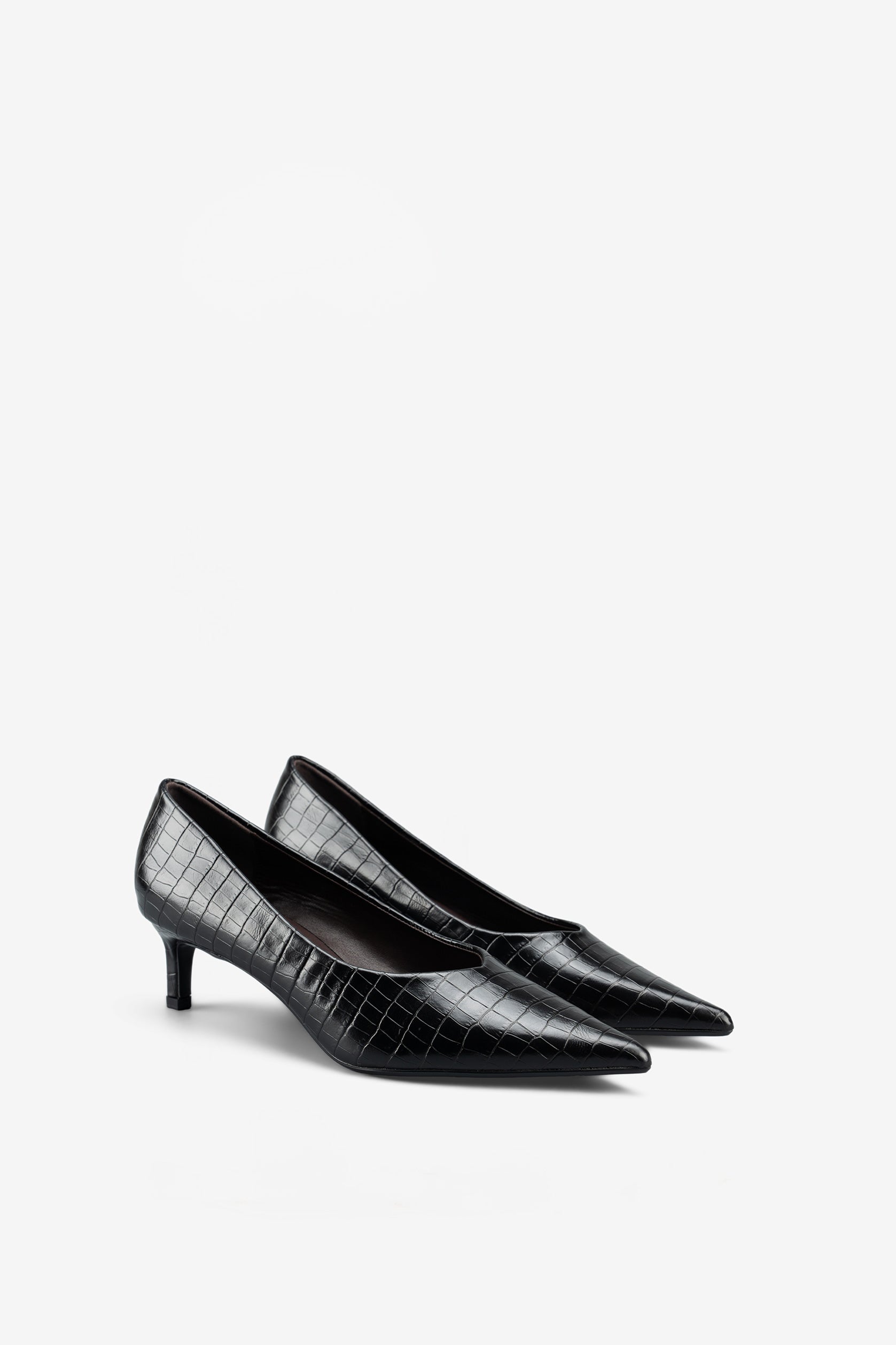 Céleste Pumps in Krokodillederoptik Schwarz