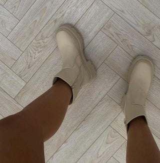Bottines beiges courtes gommées à zip - Mode Femme | Cassy