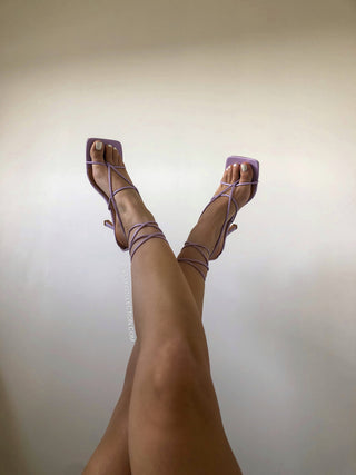 Sandales lilas à lacets et talon aiguille - Mode Femme | Cassy