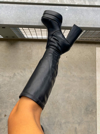 BETTY - Bottes noires à plateforme en simili cuir souple - Mode Femme | Cassy